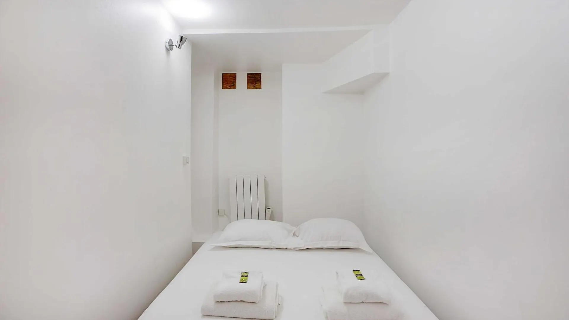 Intimate Apartment - 1Br- 2P - Saint-Ambroise Paris France